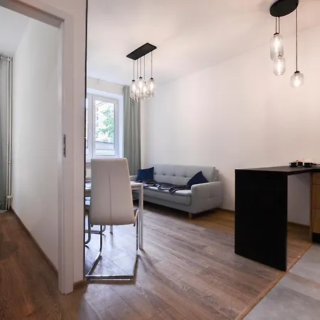 Citystay Zeromskiego Seaside Апартаменти *